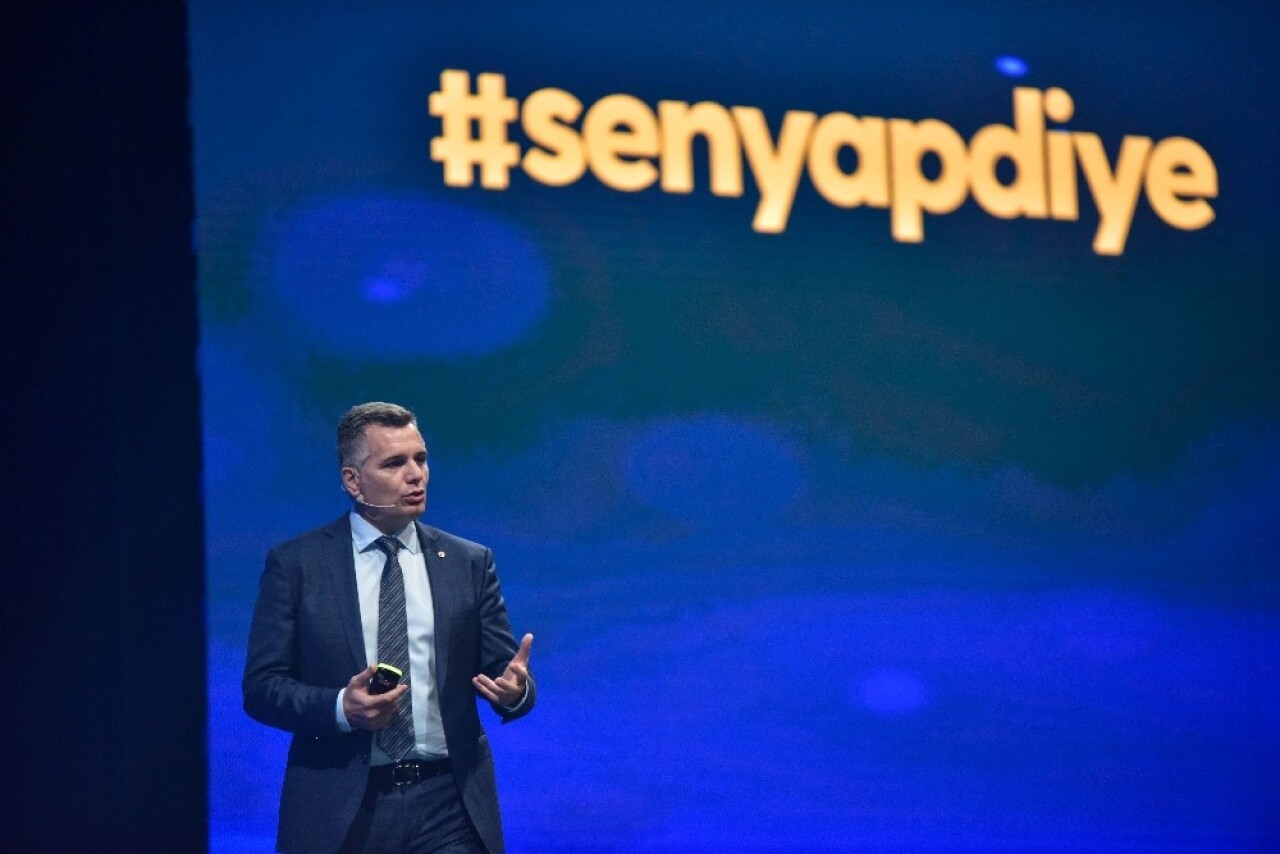 Murat Erkan: "Bugün İstanbul, Ankara, İzmir’de ilk 5G sinyallerimizi verdik"