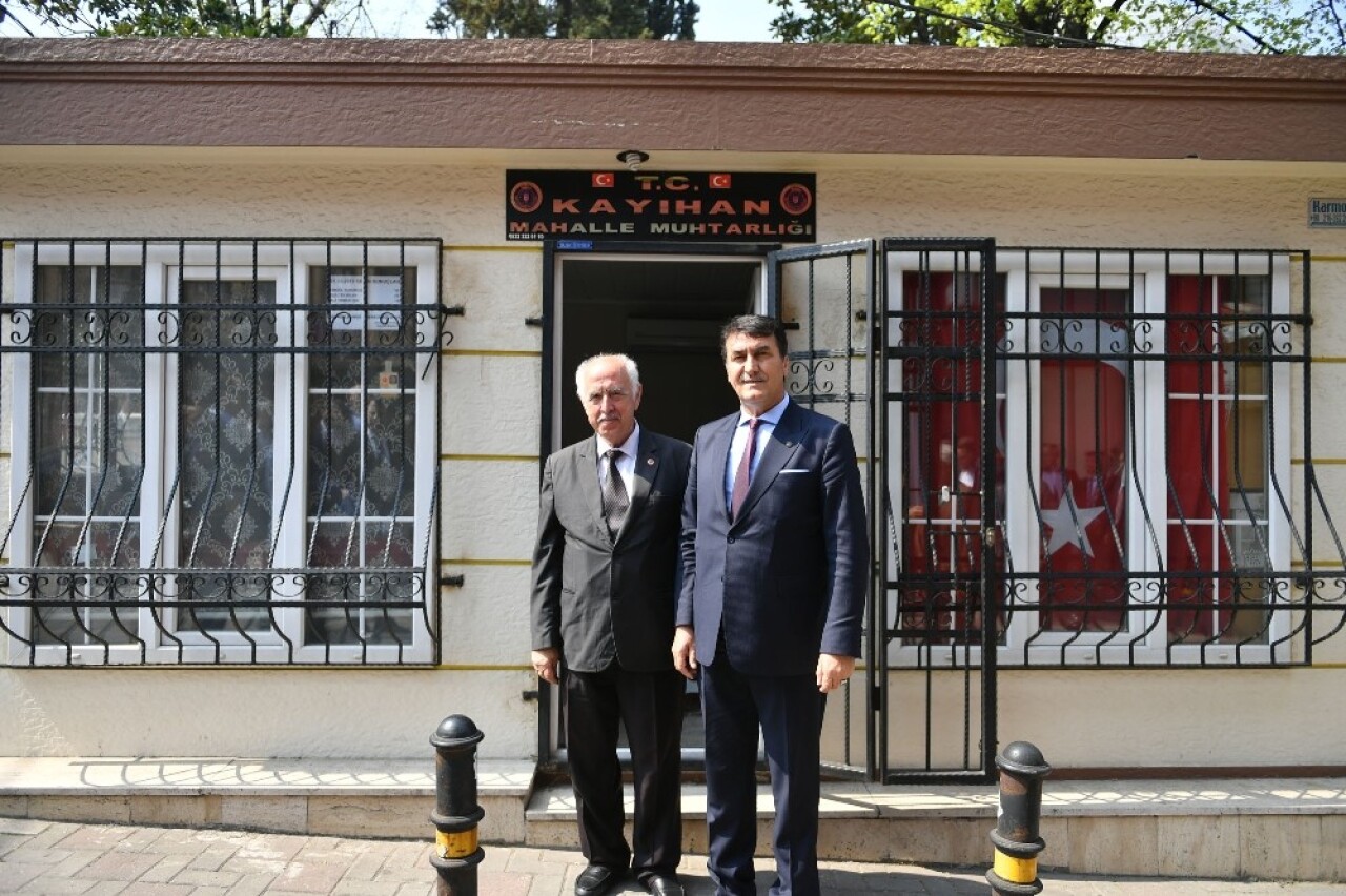 Yarım asırdır muhtarlık yapıyor, koltuğu yine kaptırmadı