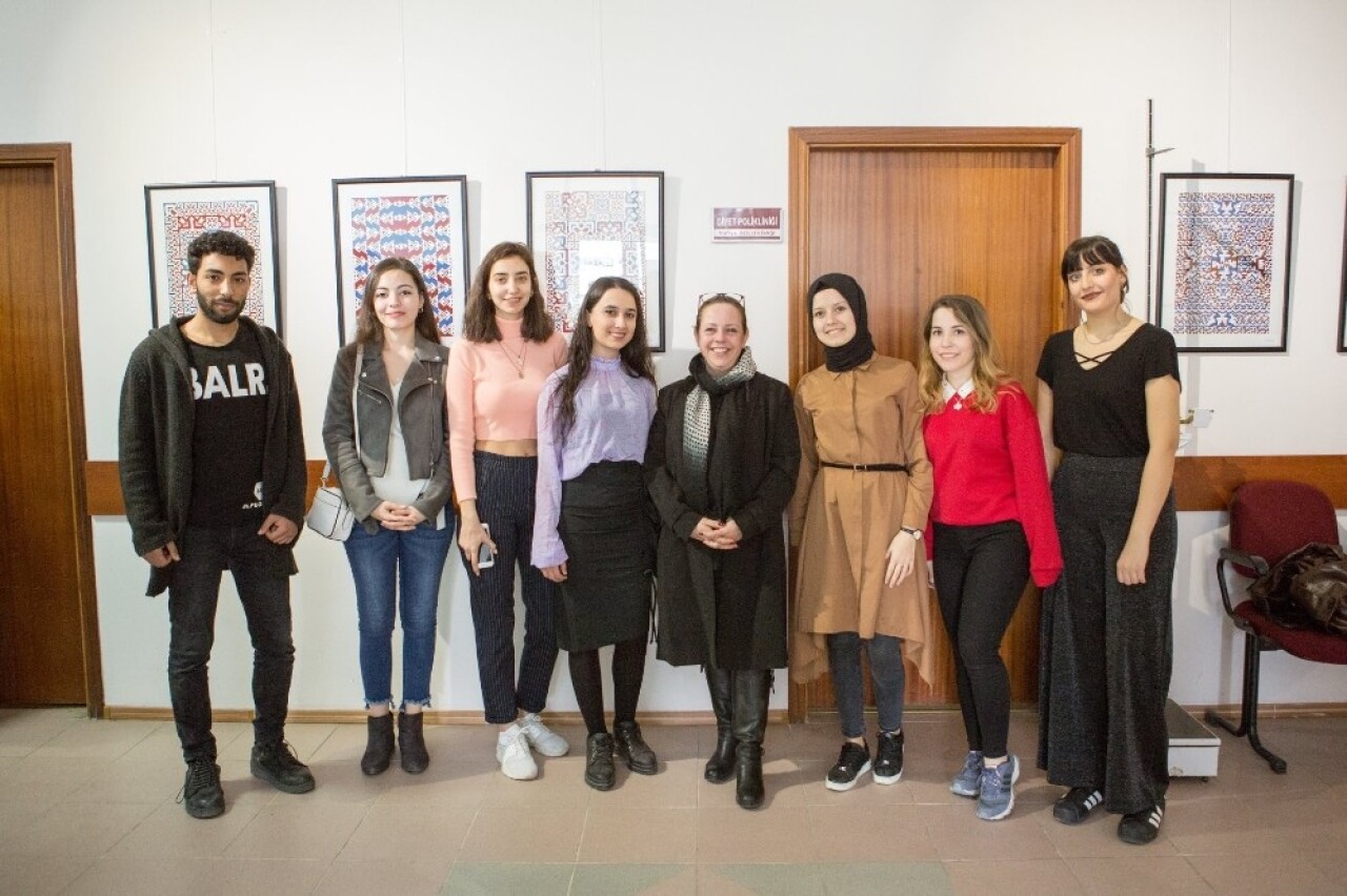 STMF’de ‘Yüzeysel Tasarım’ sergisi açıldı