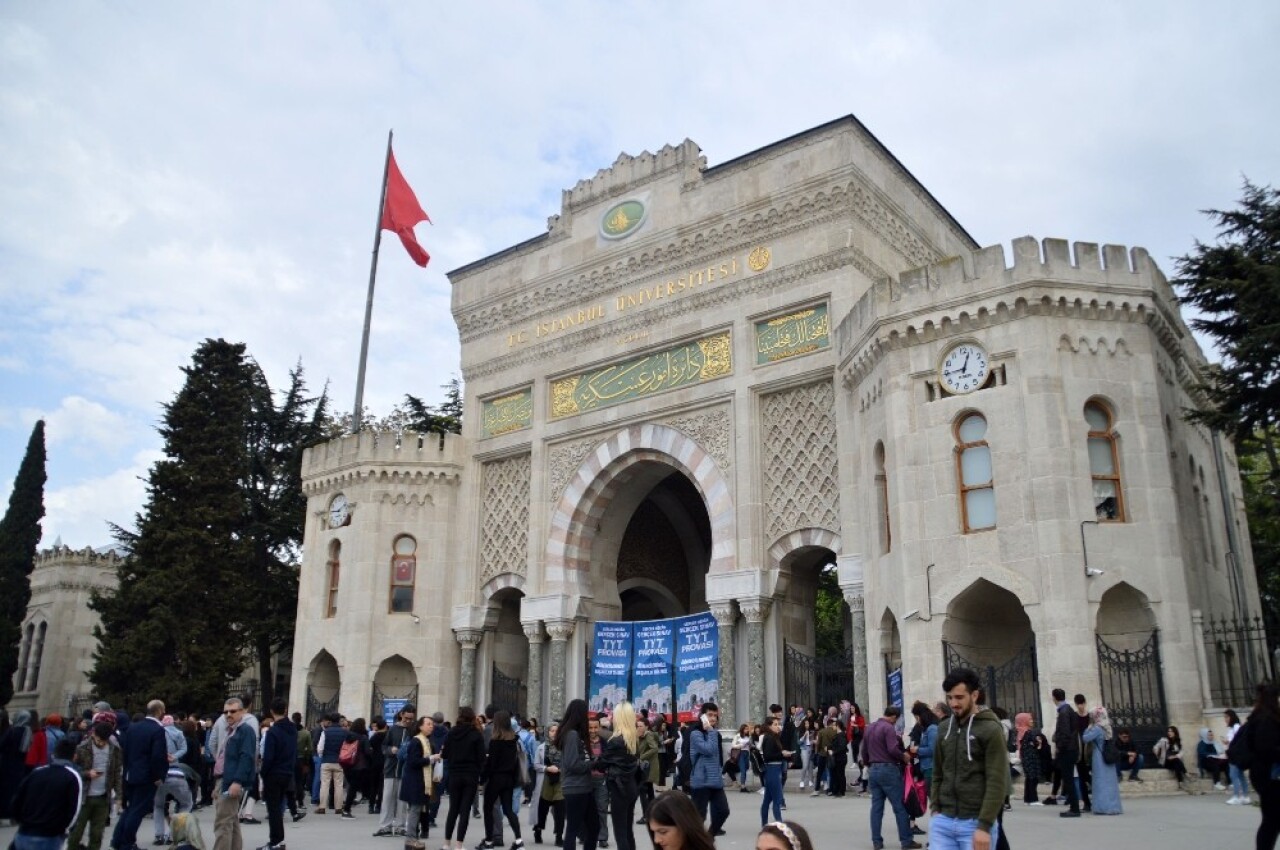 Üniversiteye geçiş sınavı olan TYT’nin provası İstanbul Üniversitesinde gerçekleştirildi