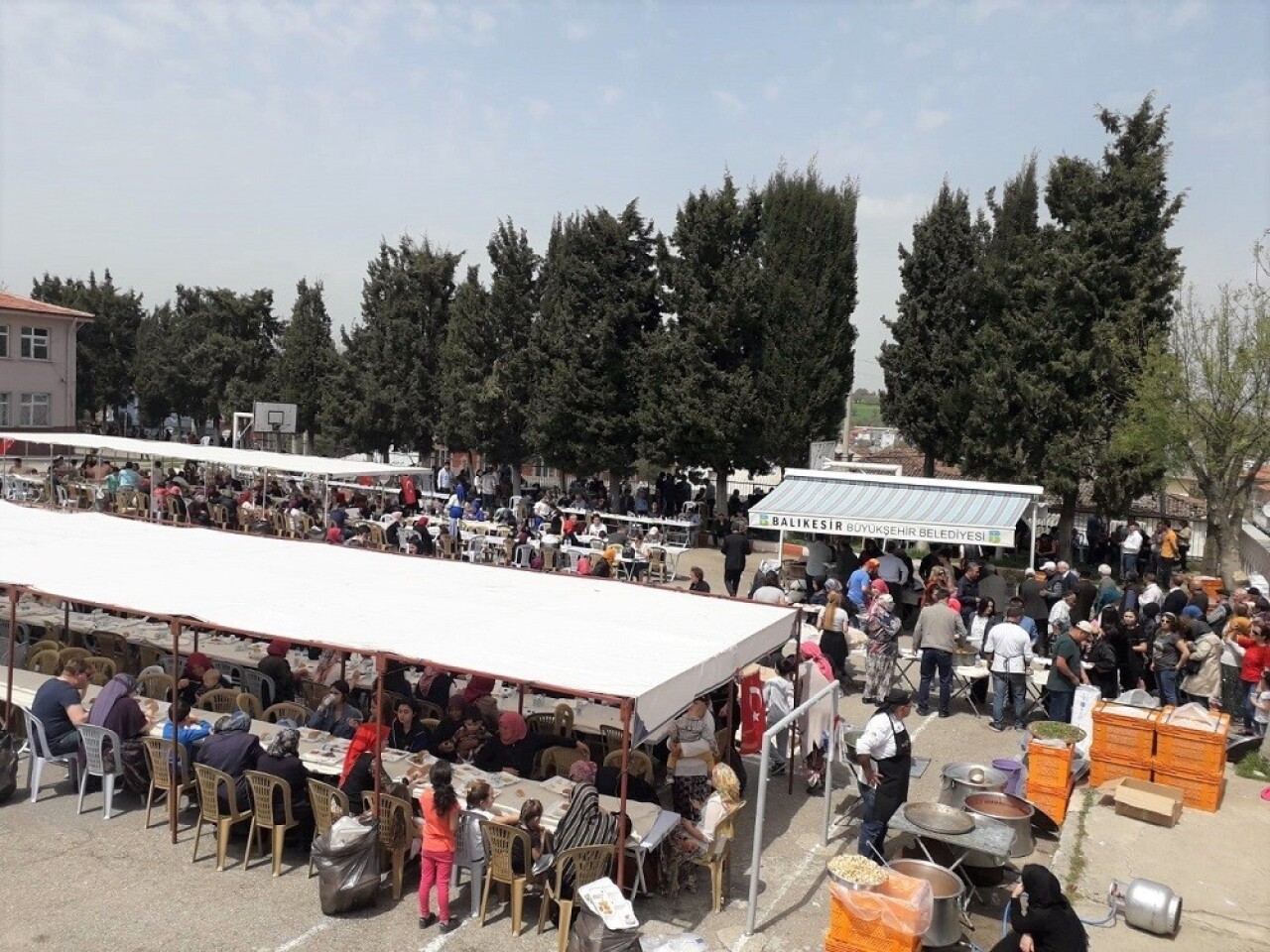 Vali Yazıcı köy hayrına katıldı