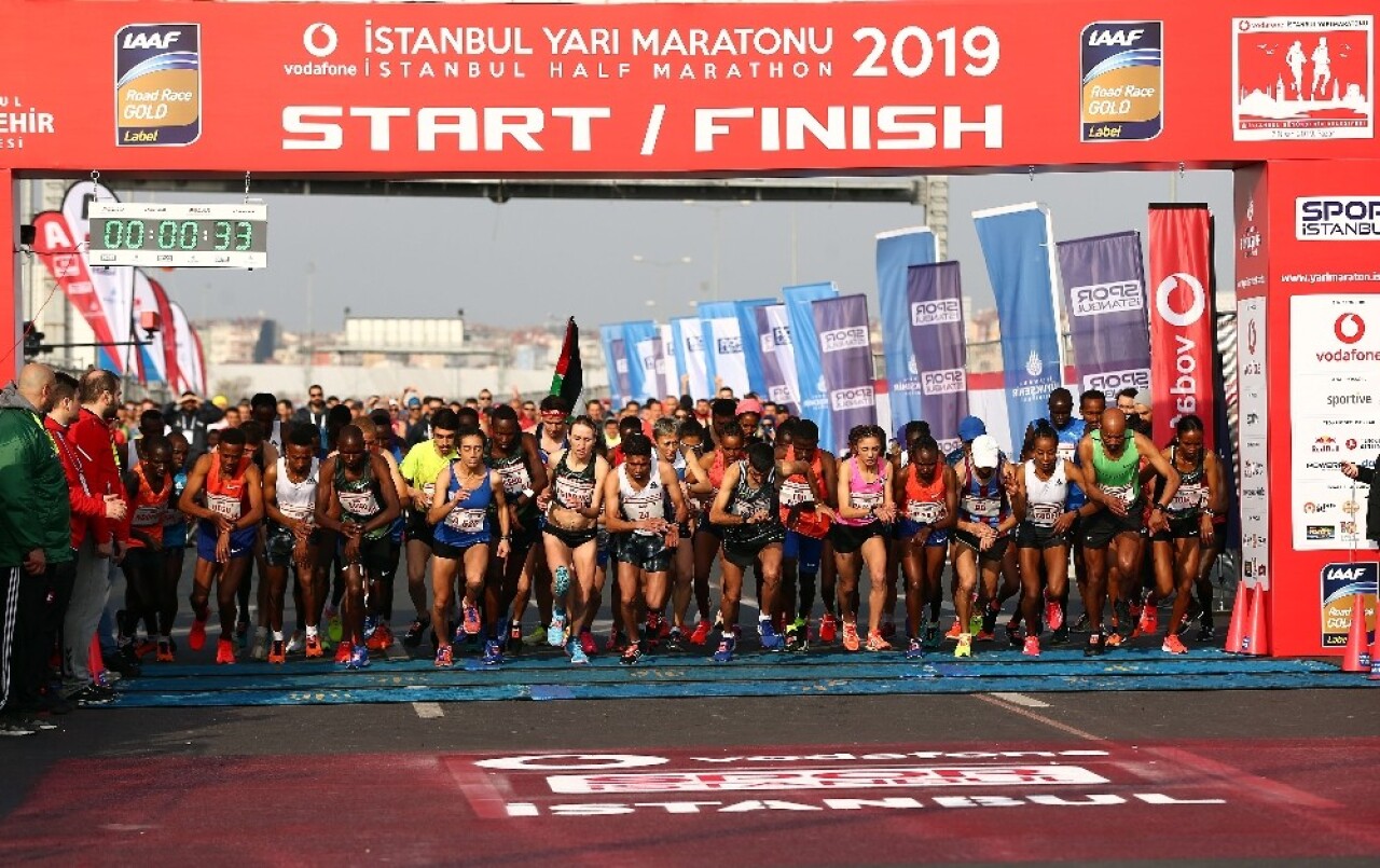 Vodafone İstanbul 14. Yarı Maratonu başladı