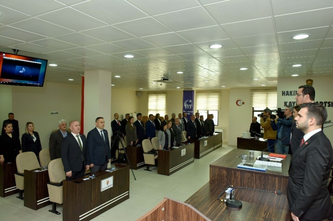 Yeni meclisten birlik mesajı