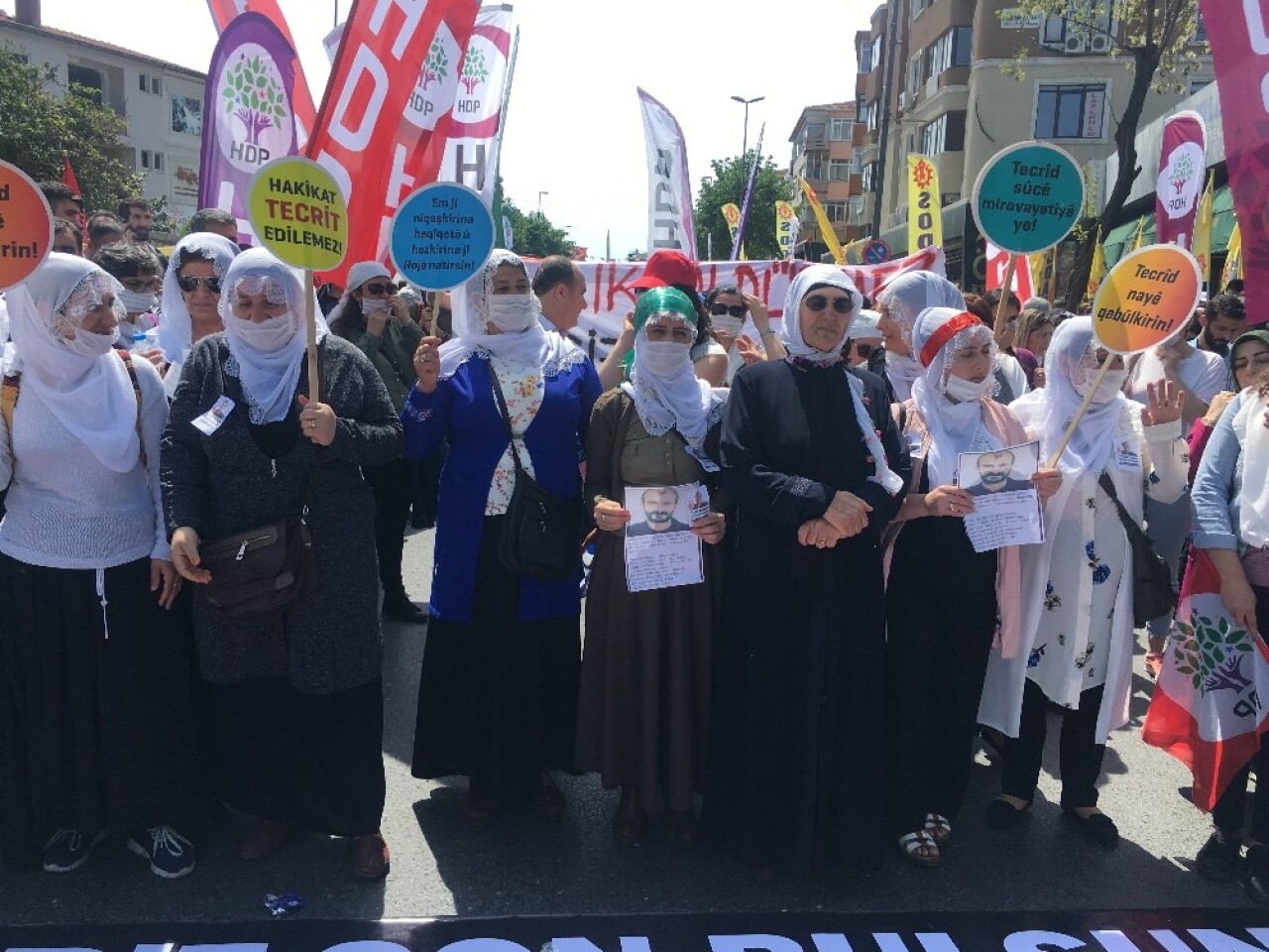 1 Mayıs kutlamaları için gruplar Bakırköy’de toplanmaya başladı