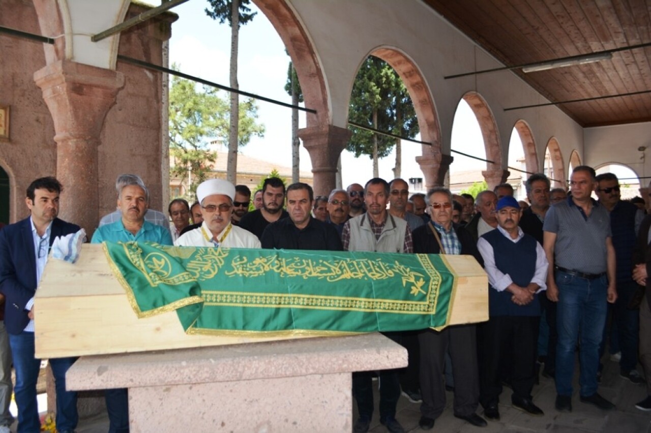 Ayvalık Tostu’nun babasına hüzünlü uğurlama