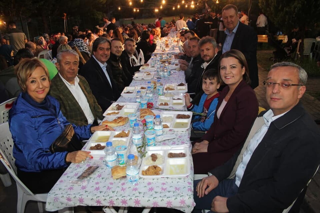 Başkan Hürriyet, vatandaşlarla iftarda buluştu