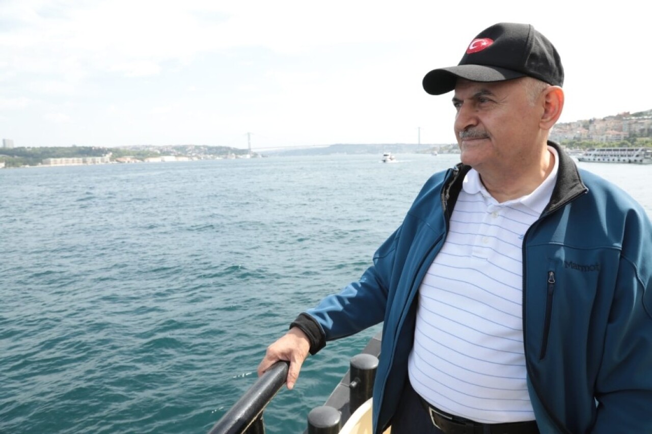 Binali Yıldırım: "Ümit ediyorum, bu seçimler her türlü şikeden uzak, güzel bir şekilde sonuçlansın"