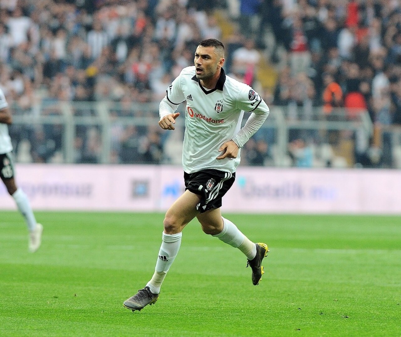 Burak Yılmaz 3. kez dalya diyecek