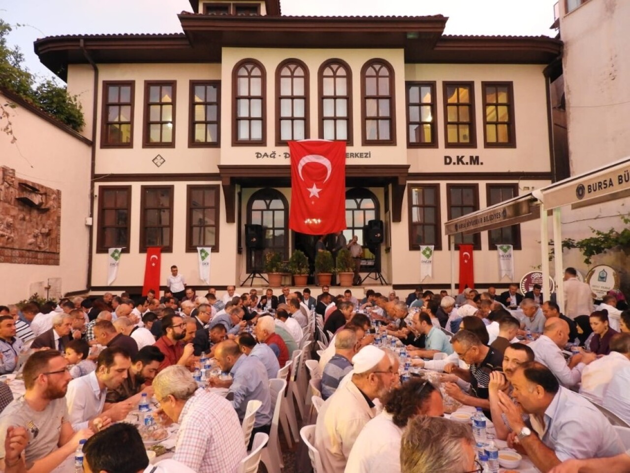 DAĞ-DER ailesi iftarda buluştu