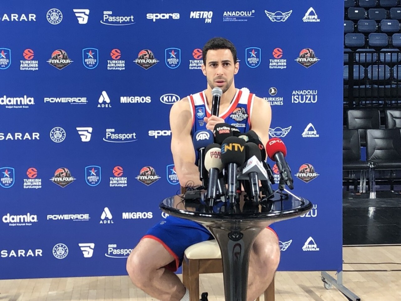 Doğuş Balbay 2 yıl daha Anadolu Efes’te