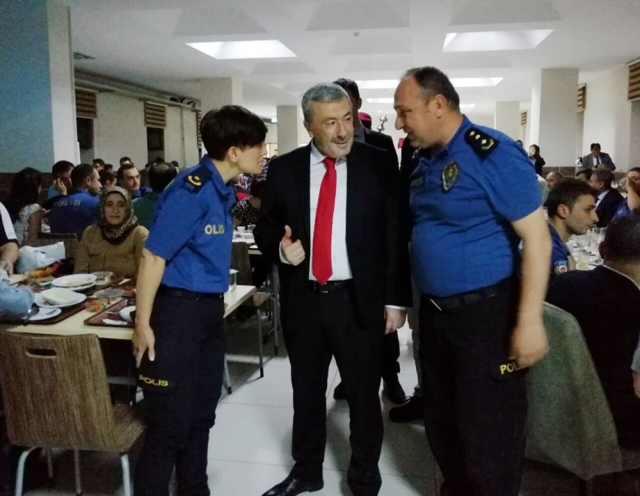 Emniyet teşkilatı Engin Gönüllüler Korosu’nu iftarda ağırladı