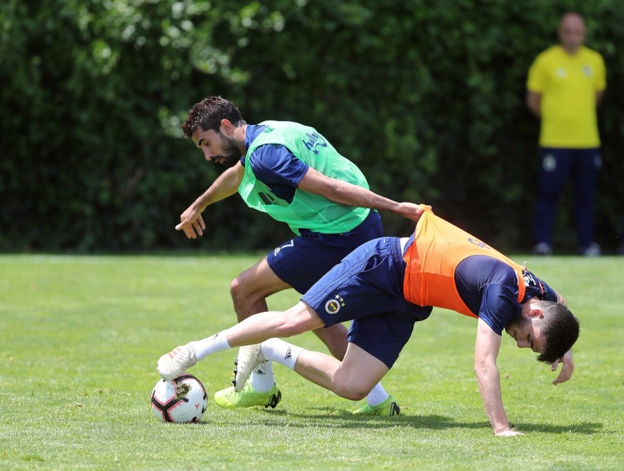 Fenerbahçe, Antalyaspor hazırlıklarına başladı