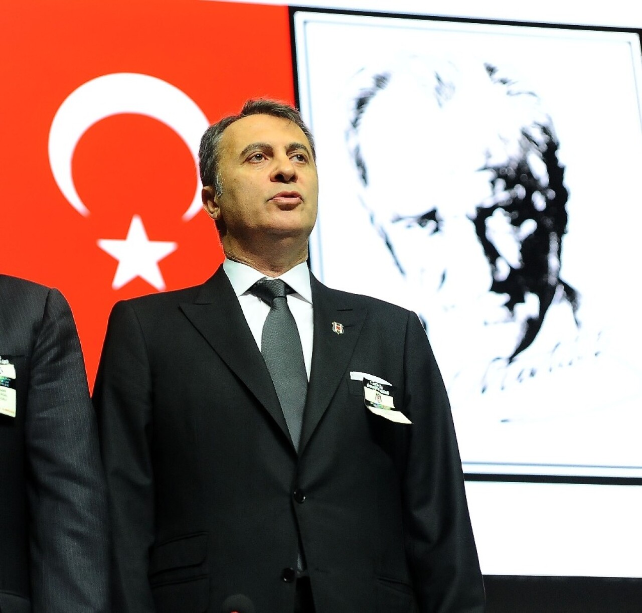 Fikret Orman: “Burada delikanlı adam yok, karı gibi çıkıp arkadan konuşurlar”