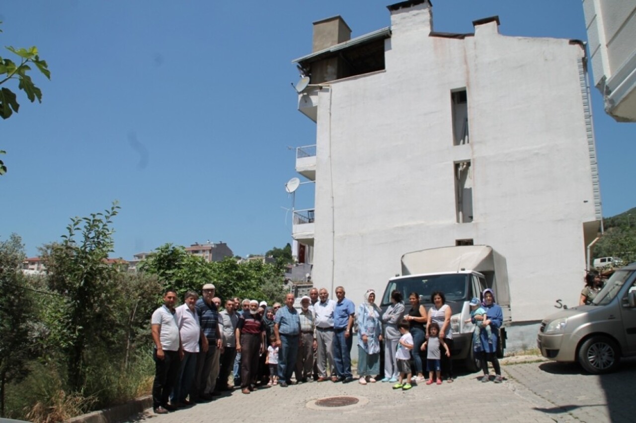 Gemlik’te baca görünümlü baz istasyonu