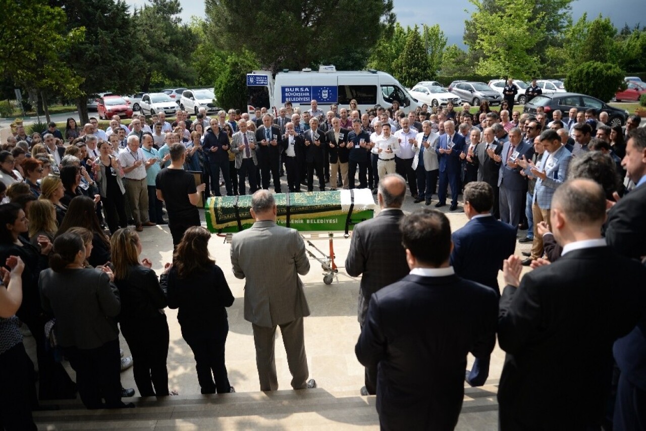 Hukukçu Atabey’e üniversiteden son veda