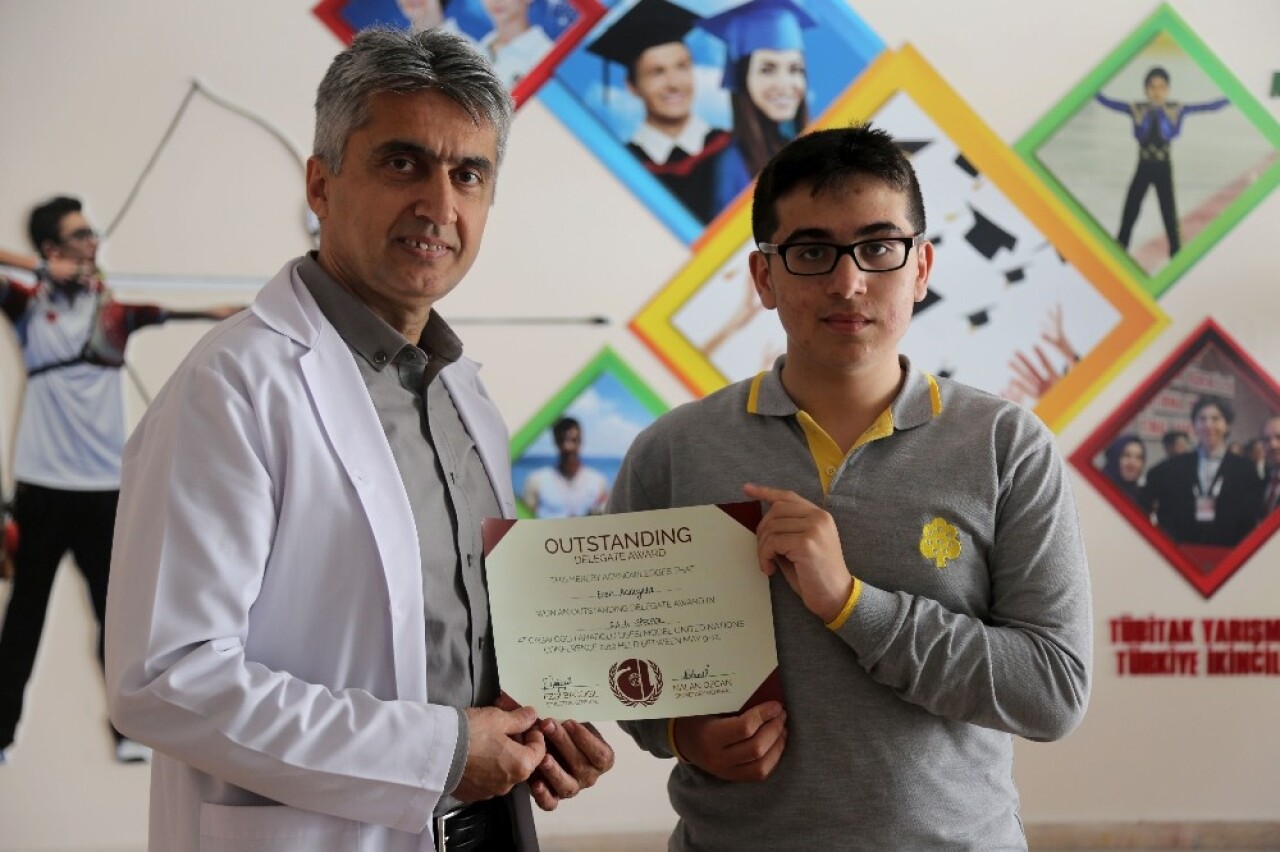 İhlas Koleji öğrencisine Calmun 2019’dan ödül