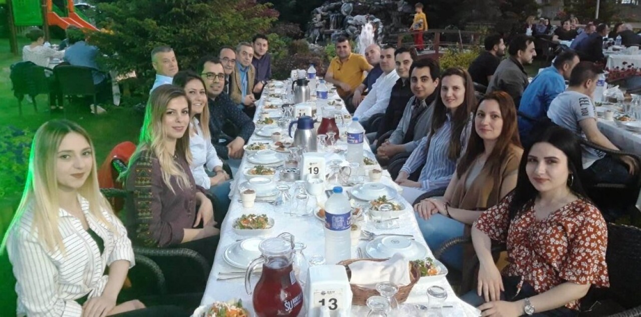 Kardelen ailesi iftarda buluştu