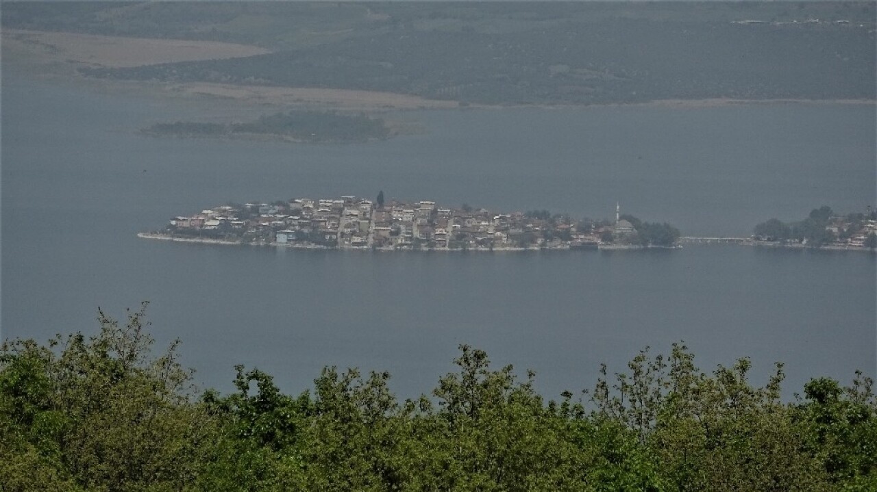 Bu köye gelip manzarasını görenler hayran kalıyor