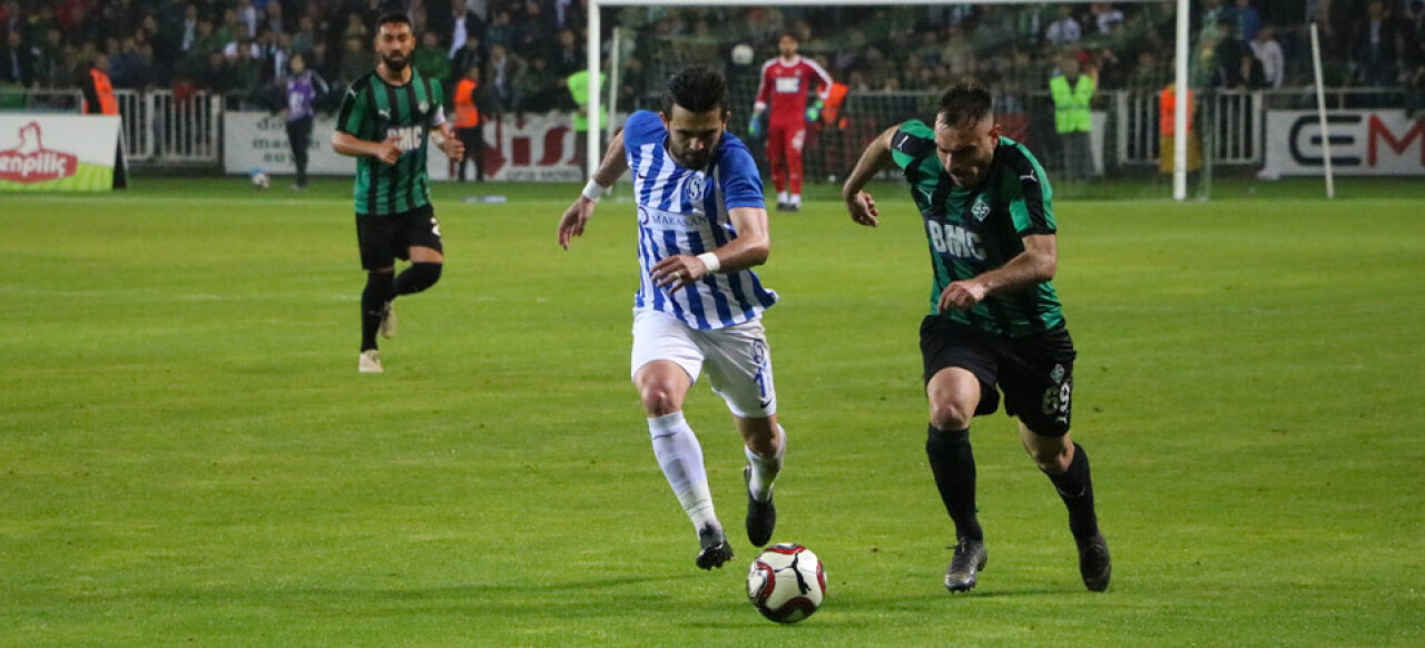 TFF 2. Lig Play-Off Yarı Final: Sakaryaspor: 4 - Sarıyer: 0