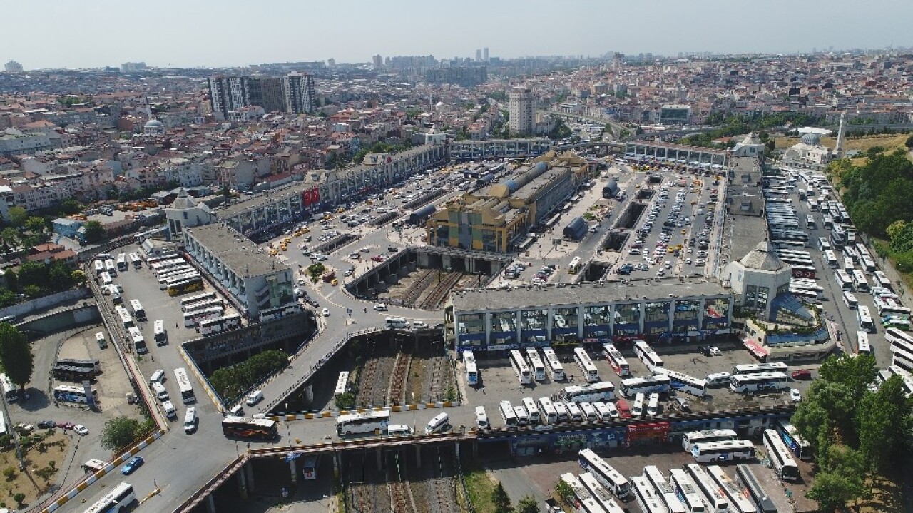 15 Temmuz Esenler Demokrasi Otogarı’nda seçim yoğunluğu havadan görüntülendi