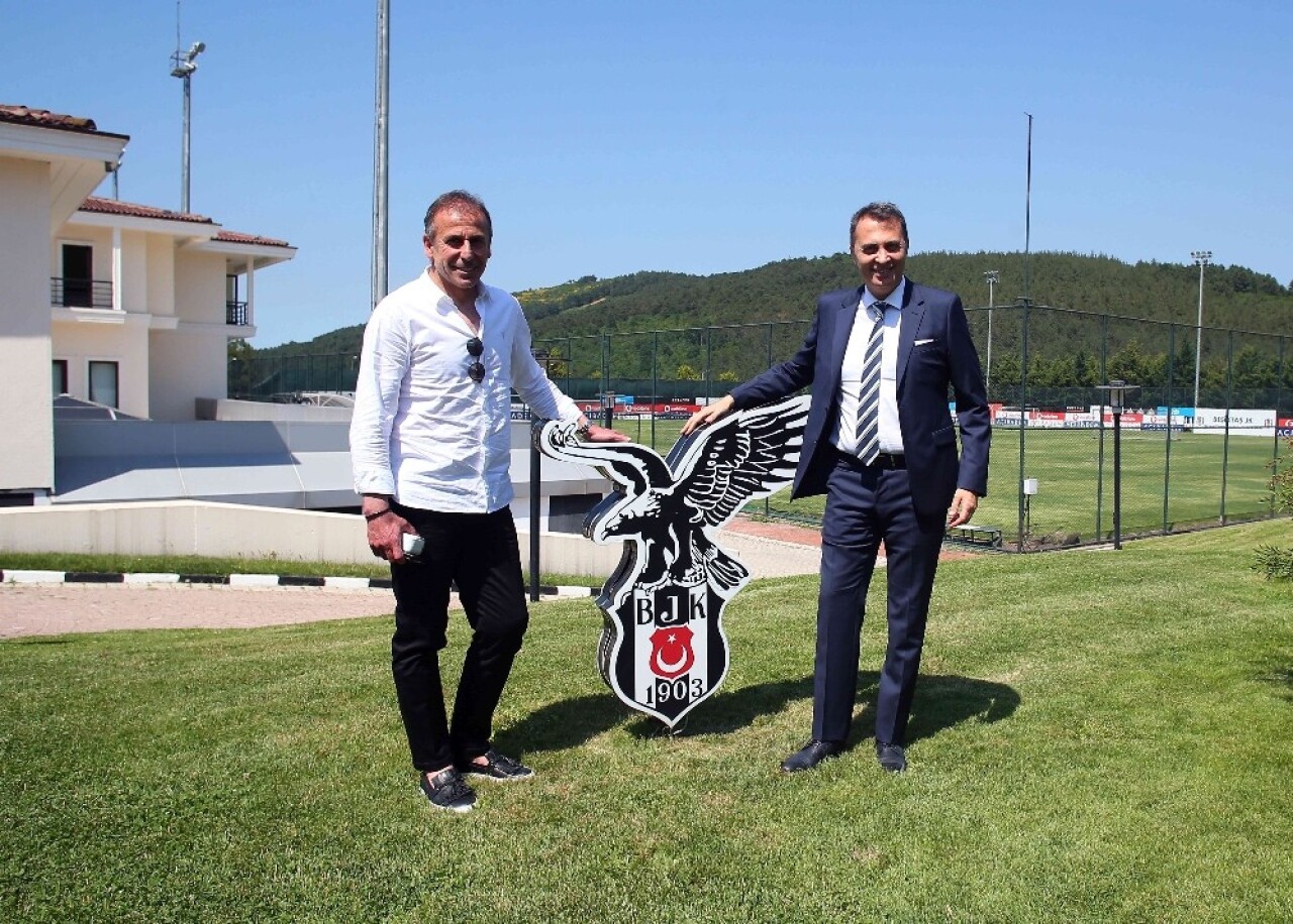 Beşiktaş’ta Avcı pazartesi imzalıyor