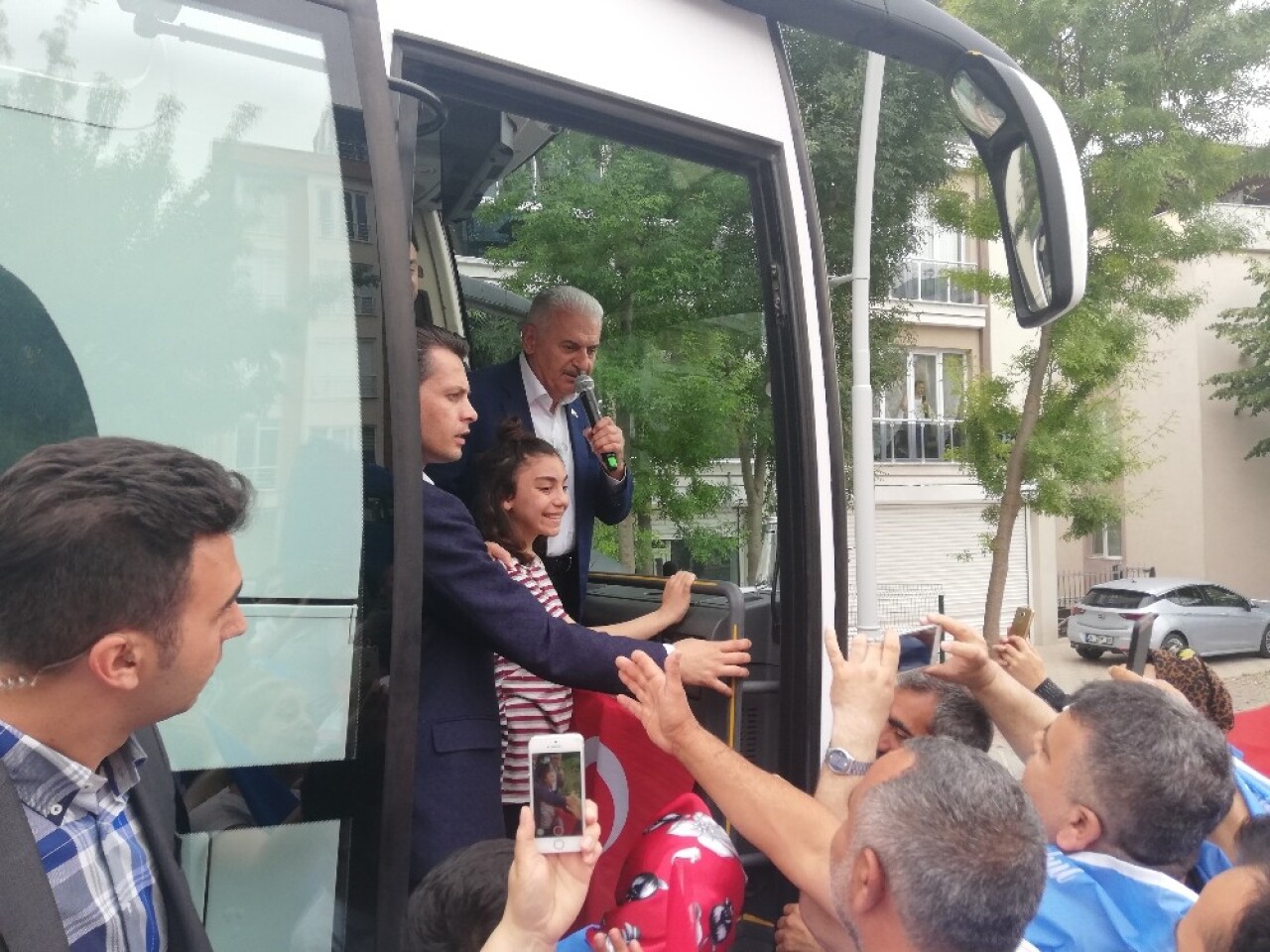 Binali Yıldırım’a Beylikdüzü ve Büyükçekmece’de büyük ilgi