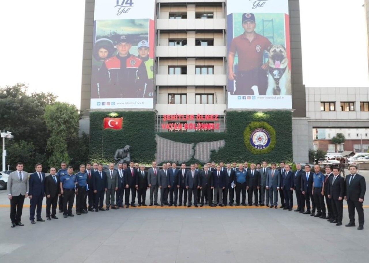 Emniyet Genel Müdürü Uzunkaya, İstanbul Emniyet Müdürlüğünü ziyaret etti