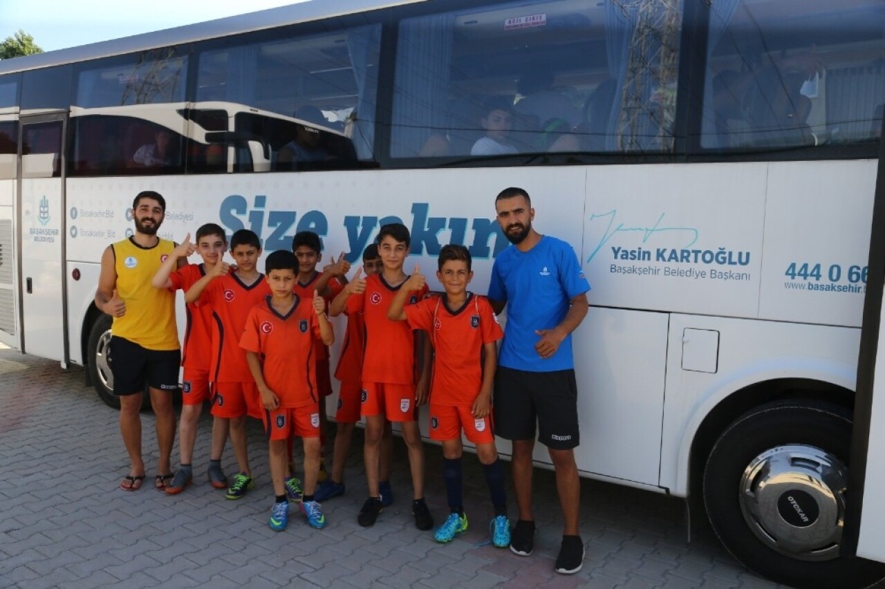 Enez Gençlik Kampı’nın ilk konukları yola çıktı