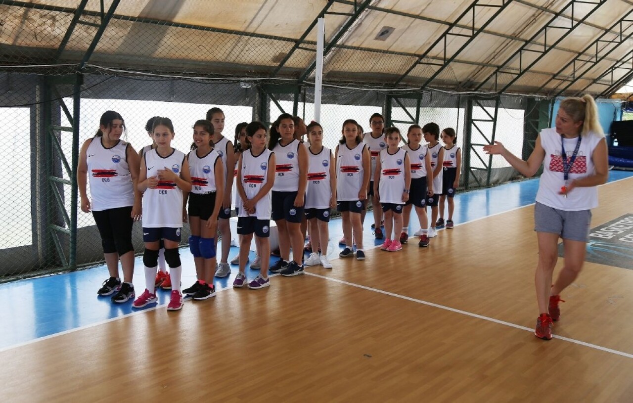 Geleceğin yıldız sporcuları, Büyükçekmece Spor Akademisi’nde yetişiyor