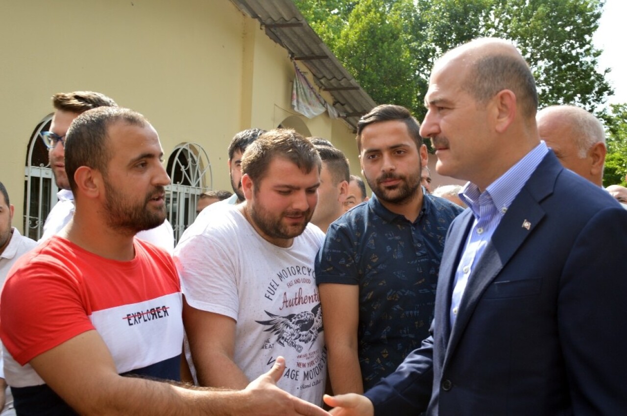 İçişleri Bakanı Süleyman Soylu: ”Yaklaşık 8 teröristi de dün akşam ölü ele geçirdiler”