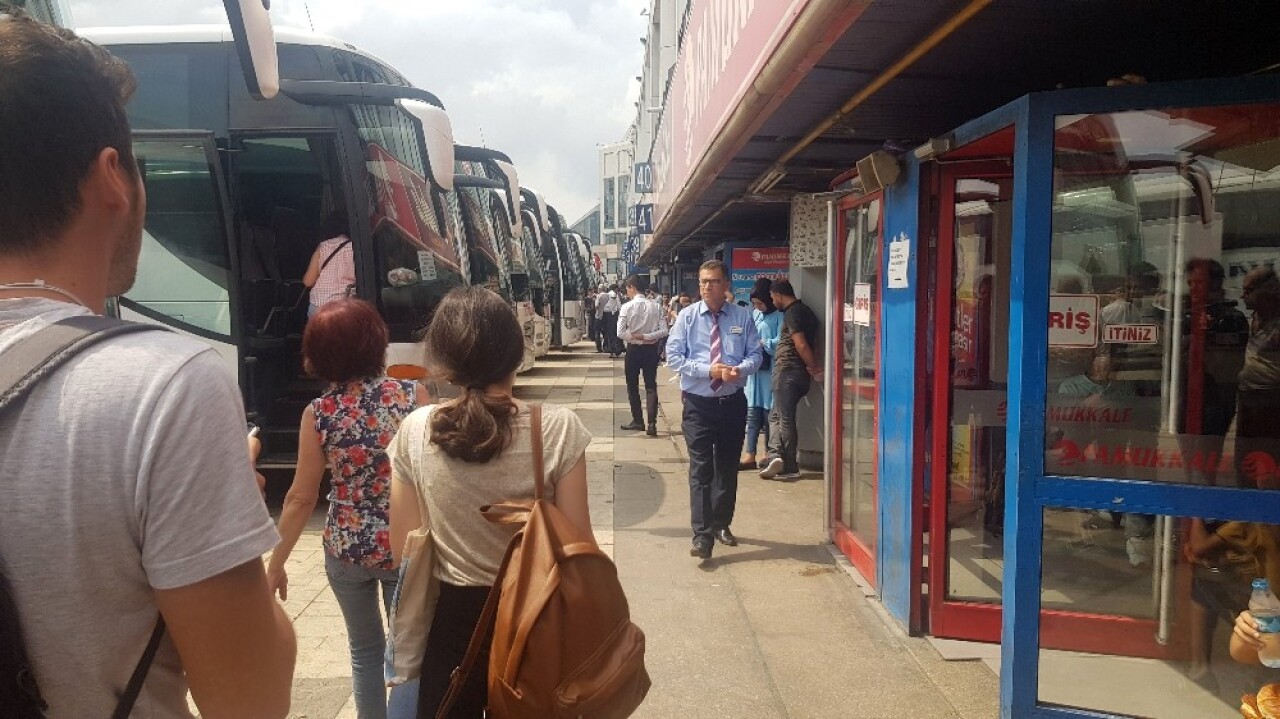 İstanbul 15 Temmuz Demokrasi Otogarı’nda seçim yoğunluğu