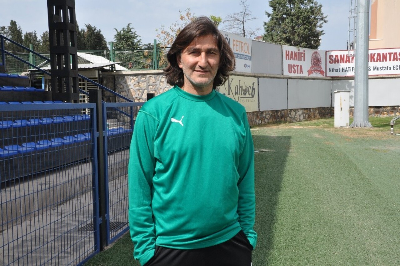 Karacabeyspor’da Hasan Şermet ile yollar ayrıldı