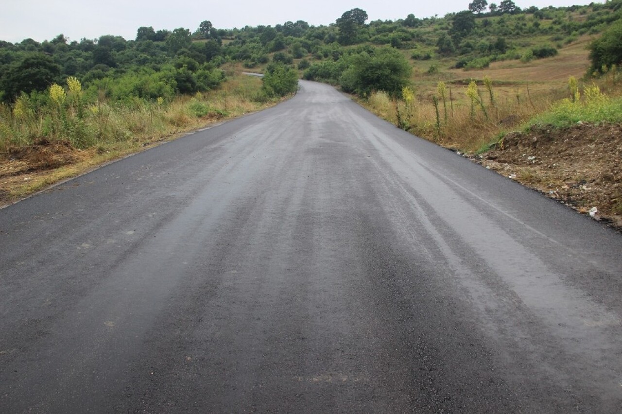 Kaynarca’da yol çalışmaları sürüyor