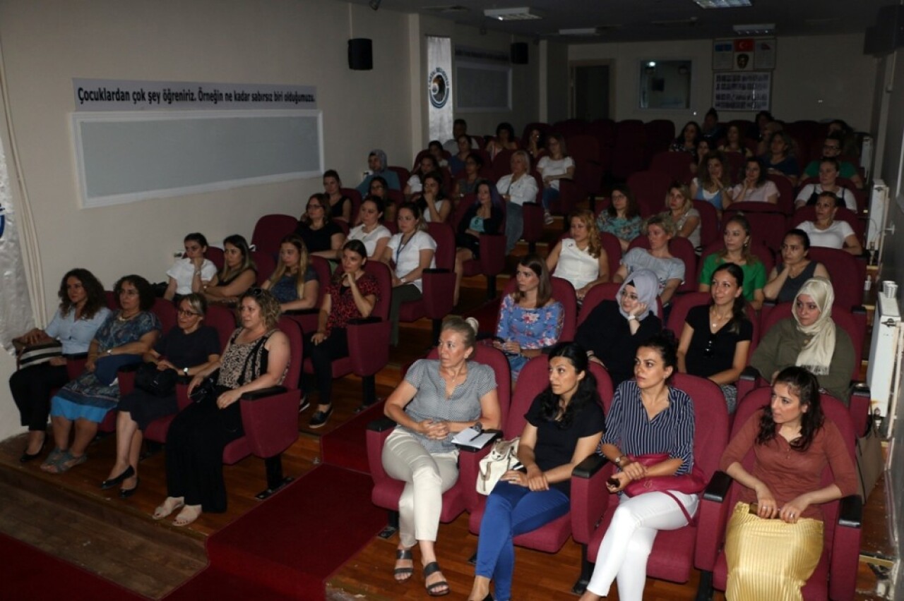 Kreş Öğretmenlerine “Montessori Eğitim Sistemi” semineri
