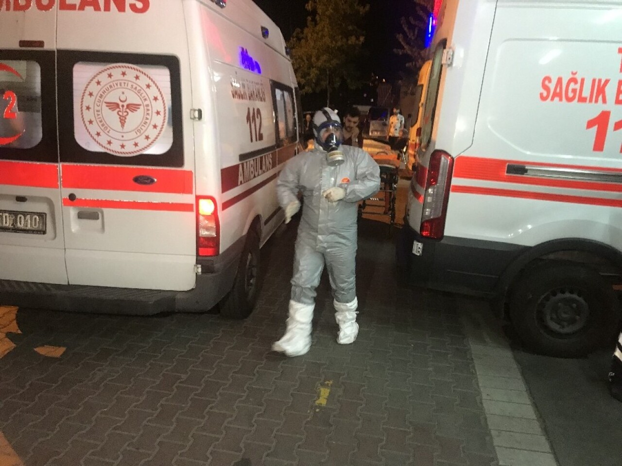 Lüleburgaz’da zehirlenen 1’i doktor 3 kişi İstanbul’a getirildi