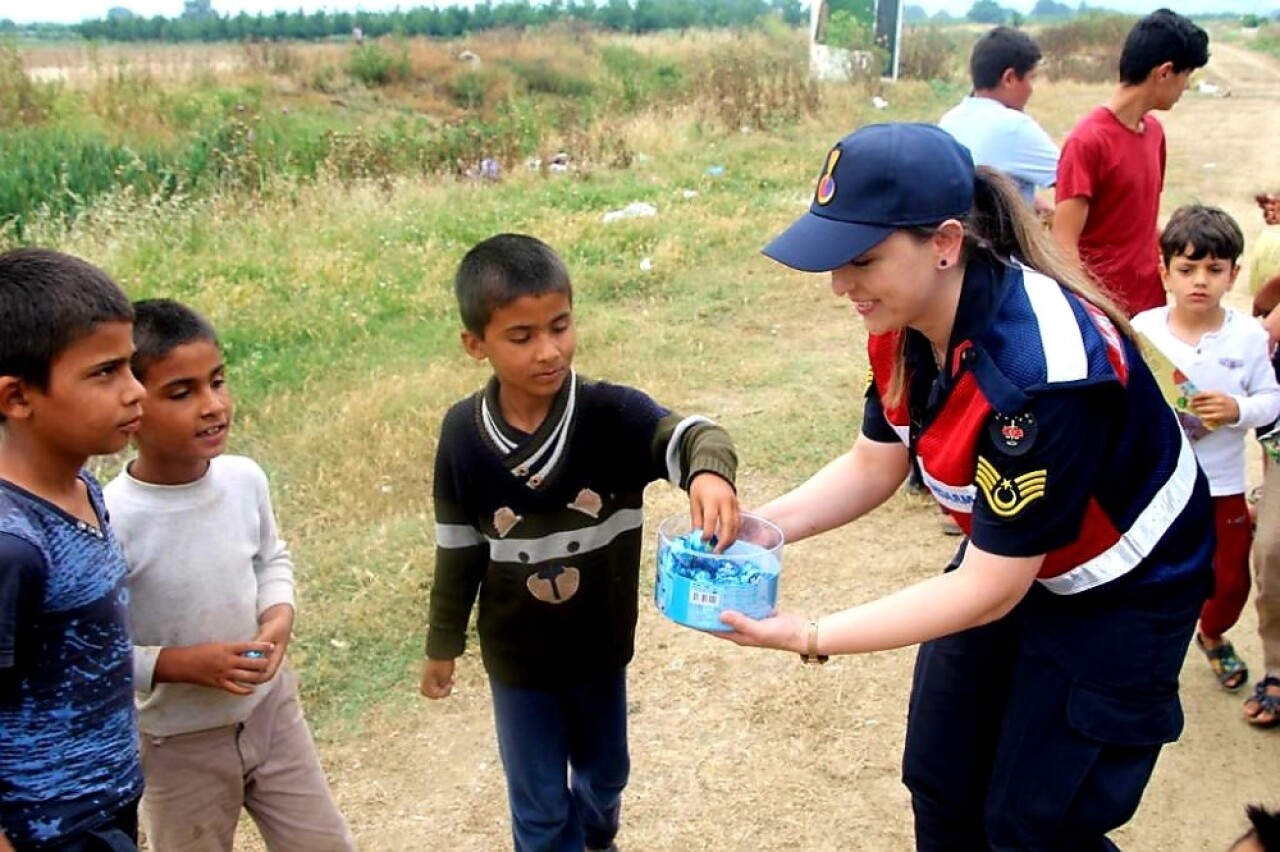 Mevsimlik işçiler jandarmanın kanatları altında