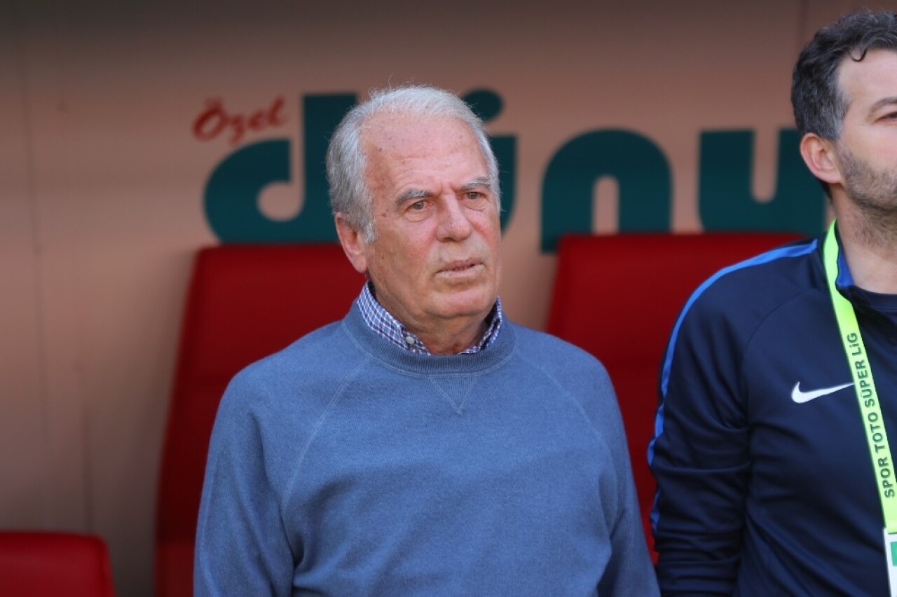 Mustafa Denizli, İran’a geri döndü