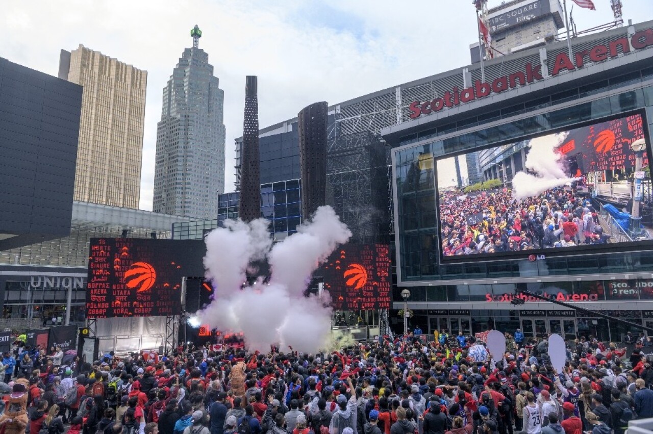 NBA’de şampiyon Toronto Raptors