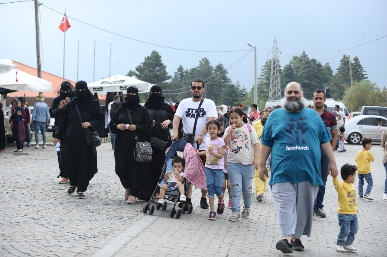 Araplar Uludağ’a akın etti