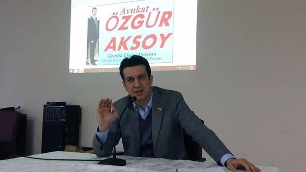 Avukat Aksoy mezarı başında anıldı