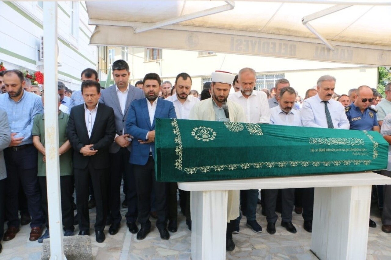 Başkan Yüksel, Başkan Şadi Yazıcı’nın acısına ortak oldu