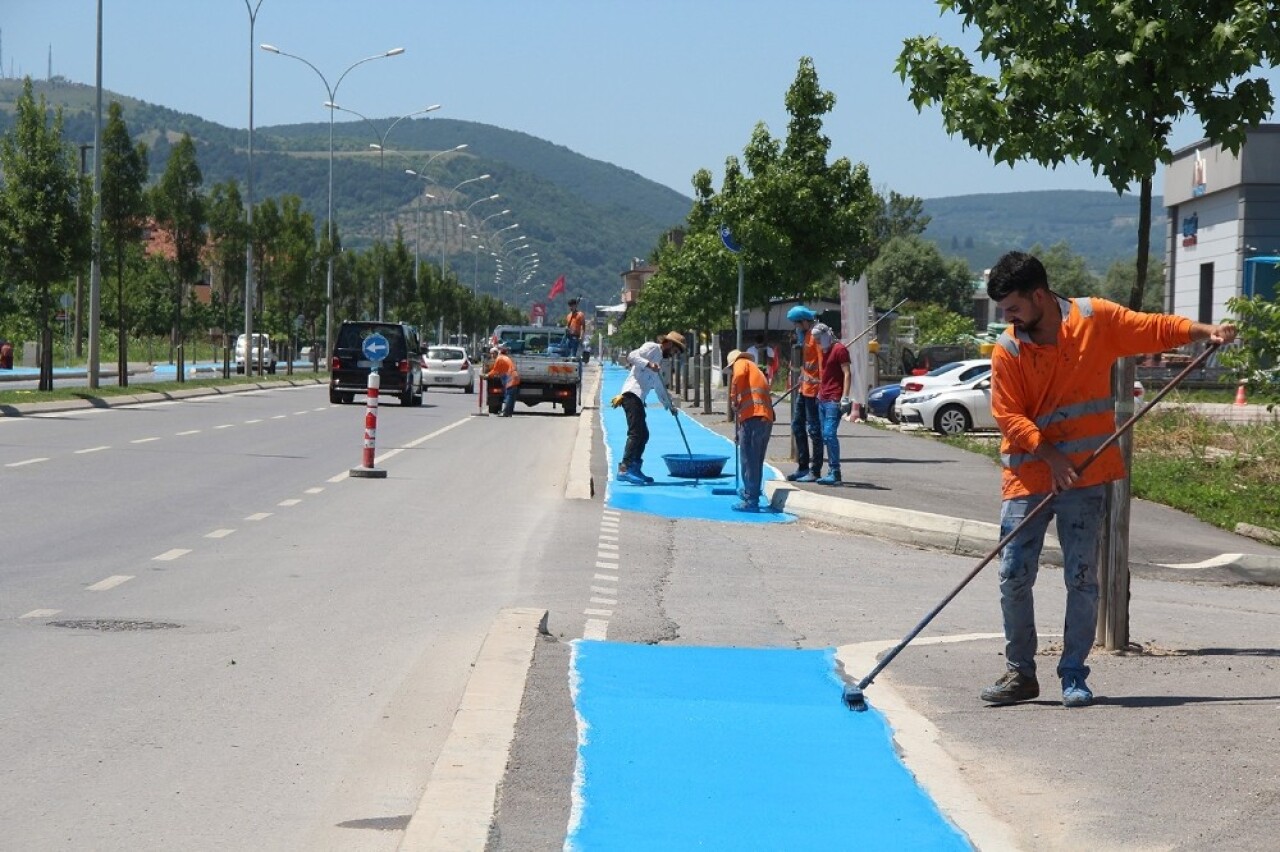 Bisiklet yolları standarta uygun hale getiriliyor