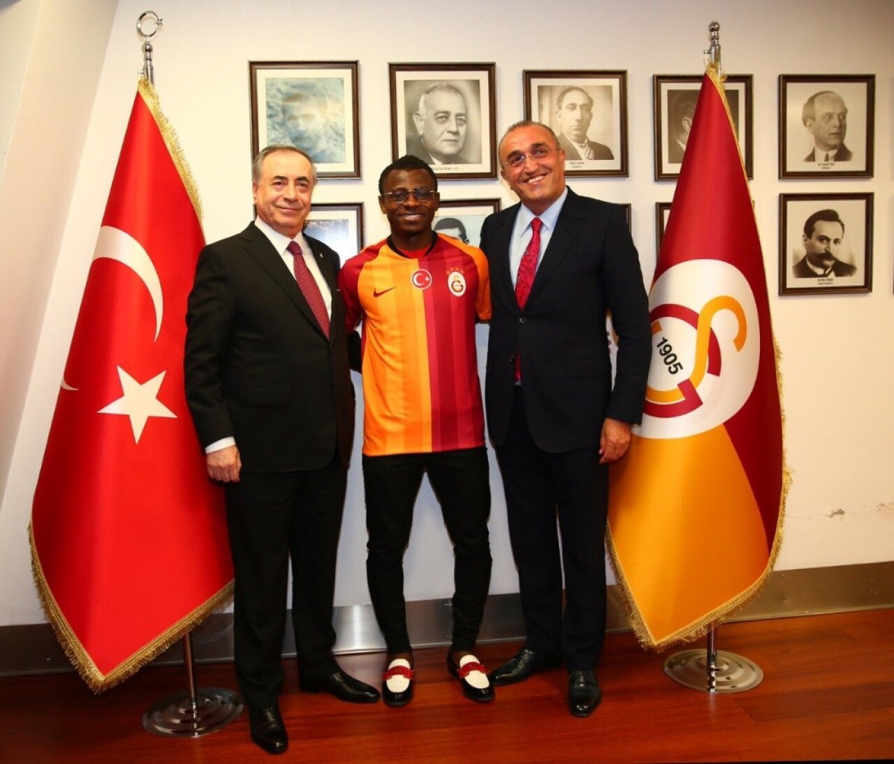 Galatasaray bu yaz transfer döneminde ince eleyip, sık dokuyor