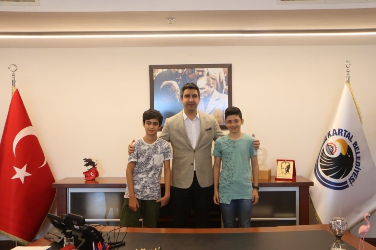 Kartallı LGS birincileri Başkan Yüksel’i ziyaret etti