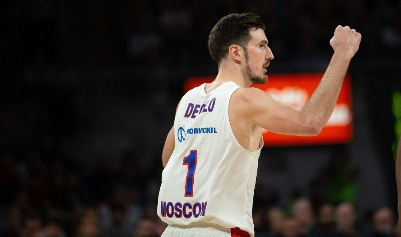 Nando De Colo: "Fenerbahçe formasını giyecek olmaktan dolayı çok mutluyum"