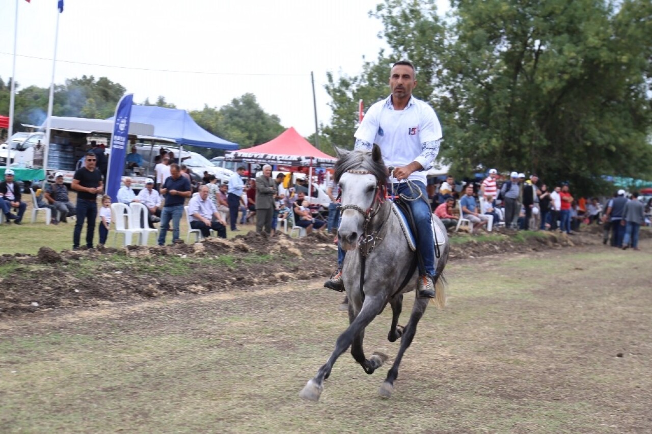 Rahvan atları ‘15 Temmuz’ için yarıştı