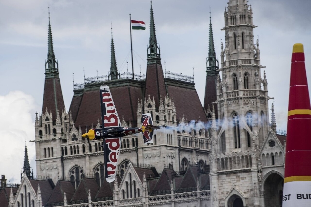 Red Bull Air Race’te heyecan dorukta: ’son iki yarış’