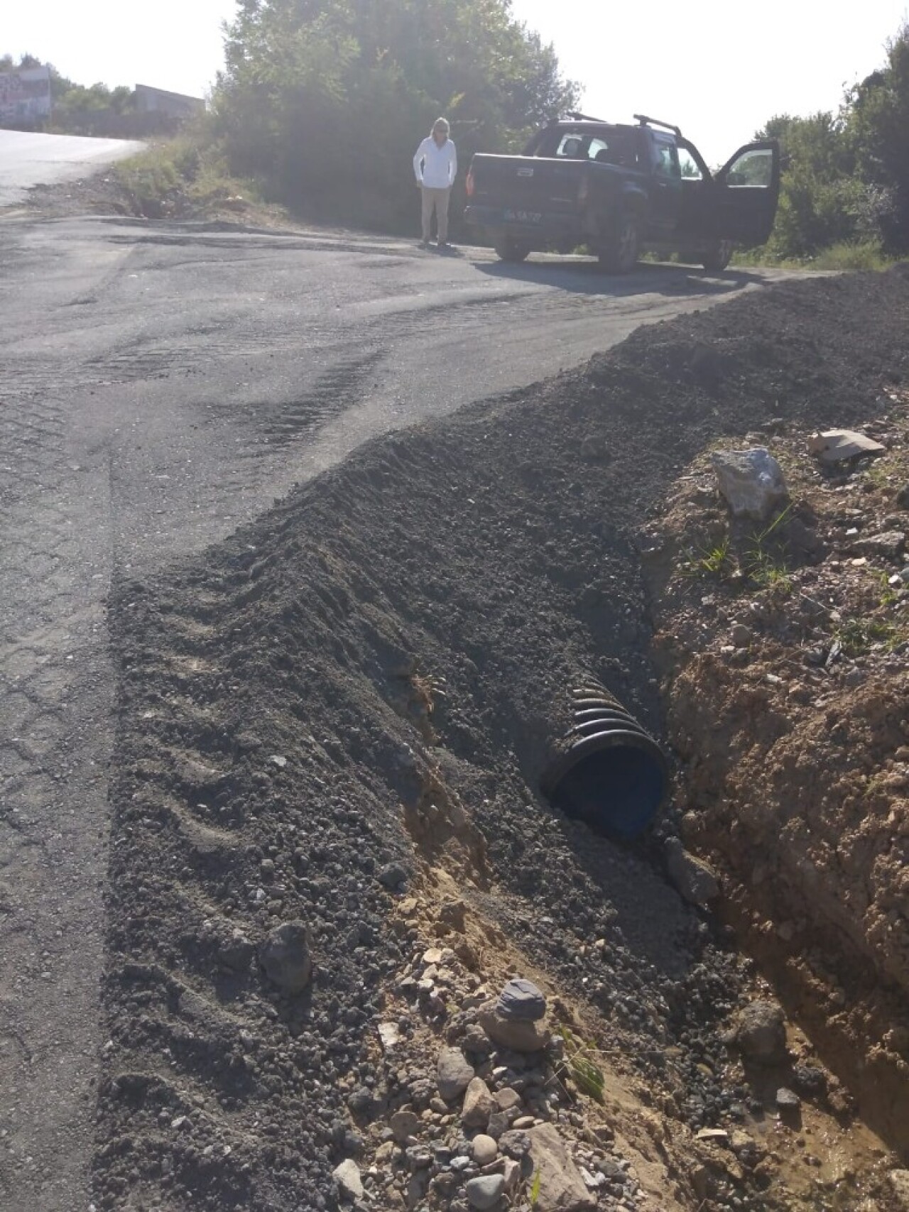 Sapanca Belediyesi Fen İşleri ekipleri ıslah çalışması yapıyor