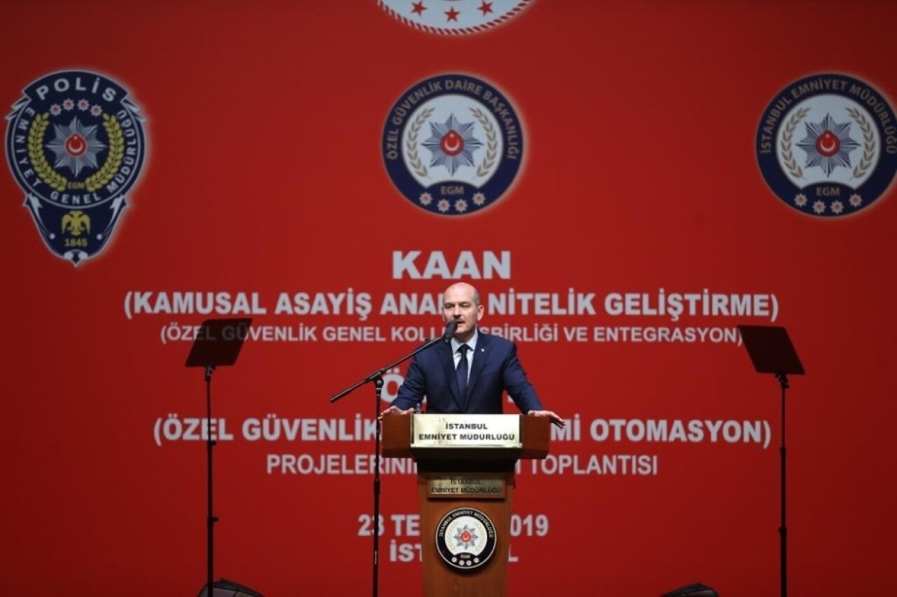 Süleyman Soylu: “Yol belgesi olmayanları tutarsak İstanbul’u hiç kimse kontrol edemez”