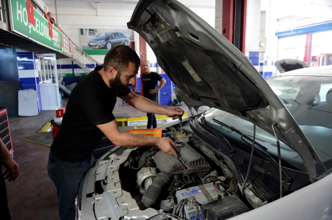 Bayramda uzun yola çıkacak tatilcilerin dikkat etmesi gerekenler